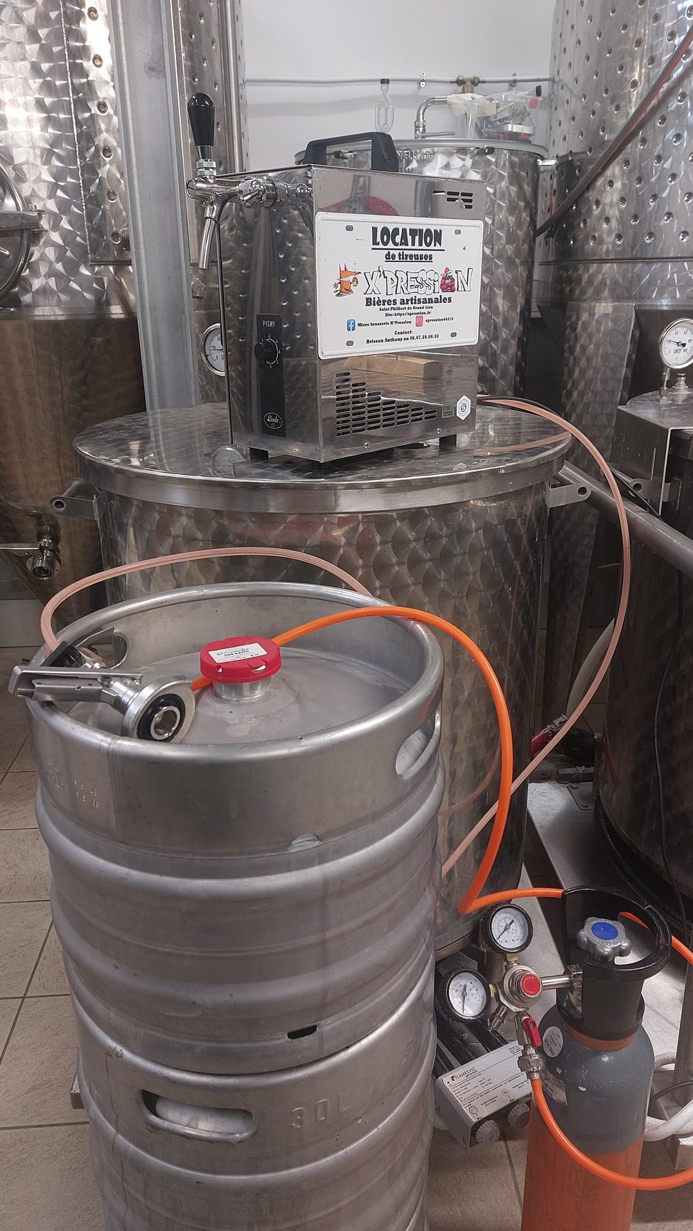 Tireuse à bière et fûts X'Pression dans l'atelier